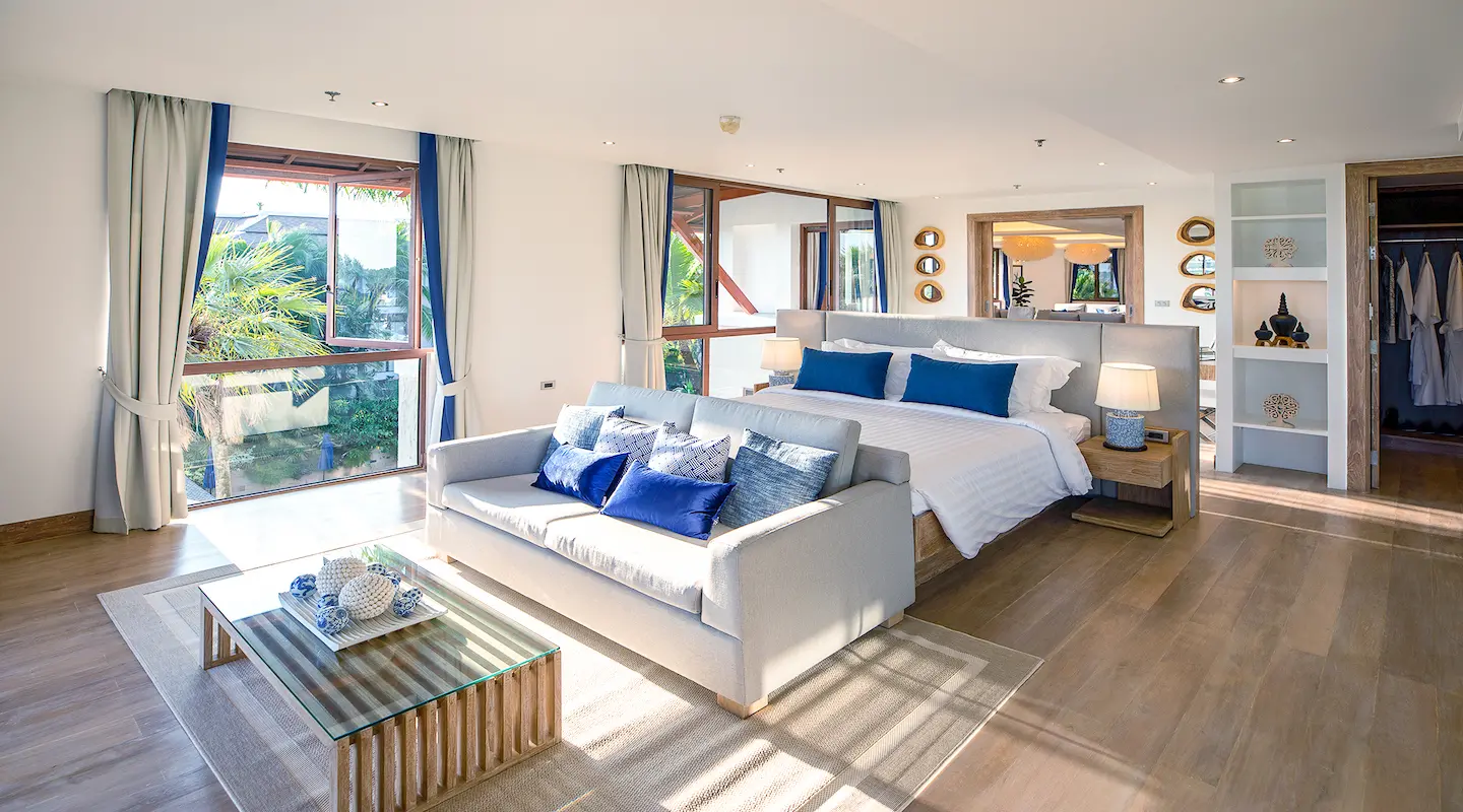 Fresh Look at The Sky Penthouse Marina View